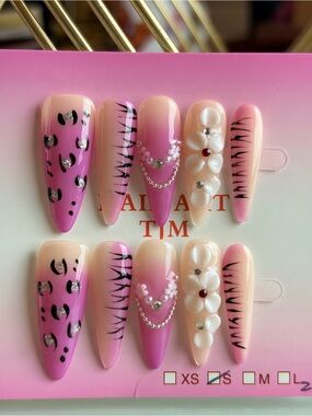 Pink Floral & Chain Embellished Stiletto Press-On Nail Set- small